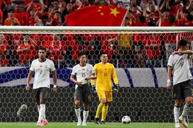 半场：U17中国0-1日本，中国角球丢球，秦子牛救险