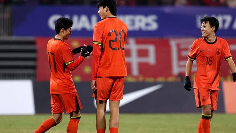 U17半场：中国0-0澳大利亚，赵松源头球造险