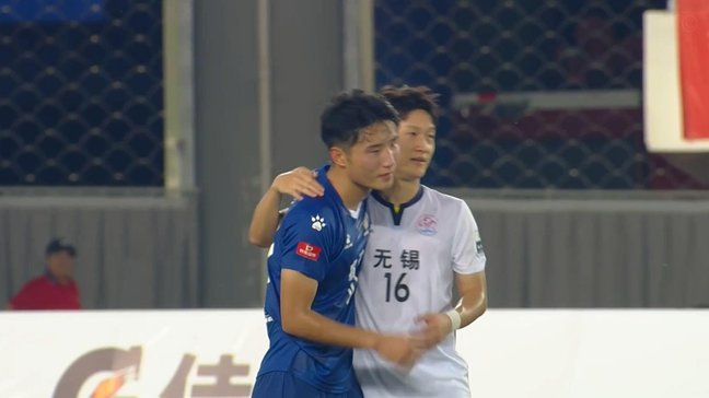 南通2-1宿迁，叶道驰、覃虹皓破门，薛天翼红牌离场