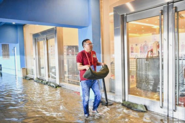 台风凶猛！本轮中超5场比赛遭遇延期 京沪大战在内