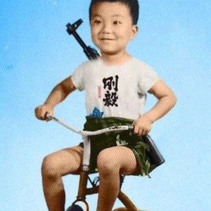 王勤伯转战吹捧圈，吕孟洋、子杰和小汪成新宠