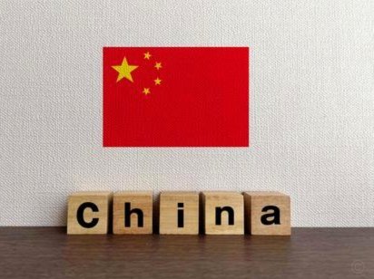 王钰栋领衔三叉戟：2030预选赛中国男足关键考验