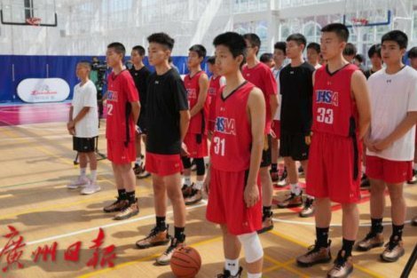 小球员海外青训类比普通高中录取