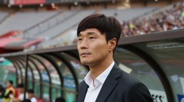 隔壁还是牛啊，输成那个样子居然能不换帅