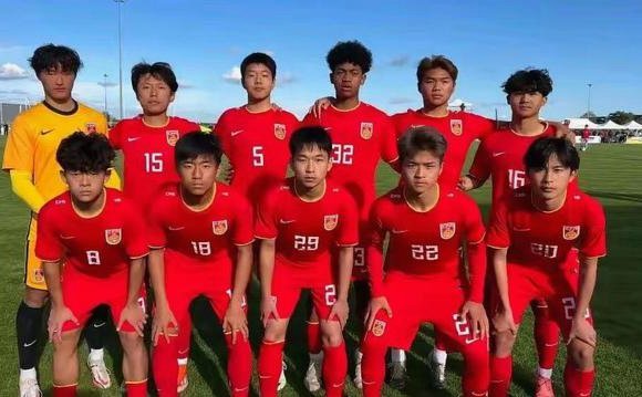中国U16男足2-0胜卡塔尔 获海湾杯开门红